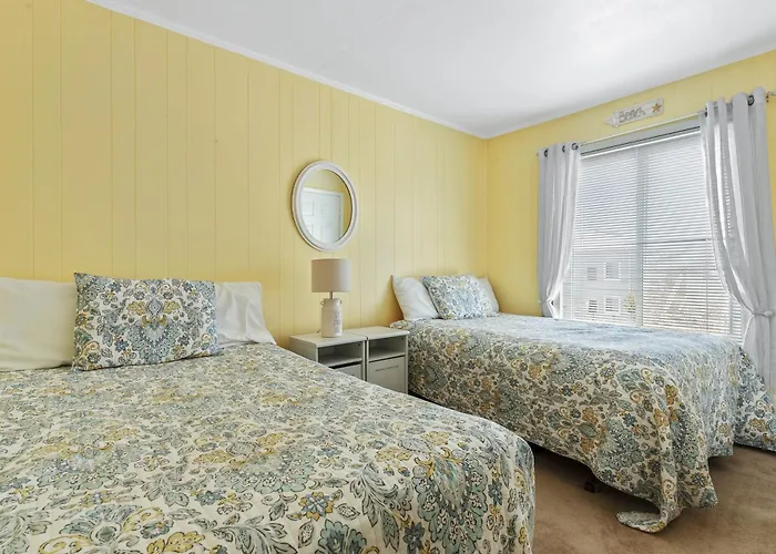 Ferienhaus Waterfront 3-bedroom, 2-bathroom In North Ocean Perfect For Families Ocean Stadt